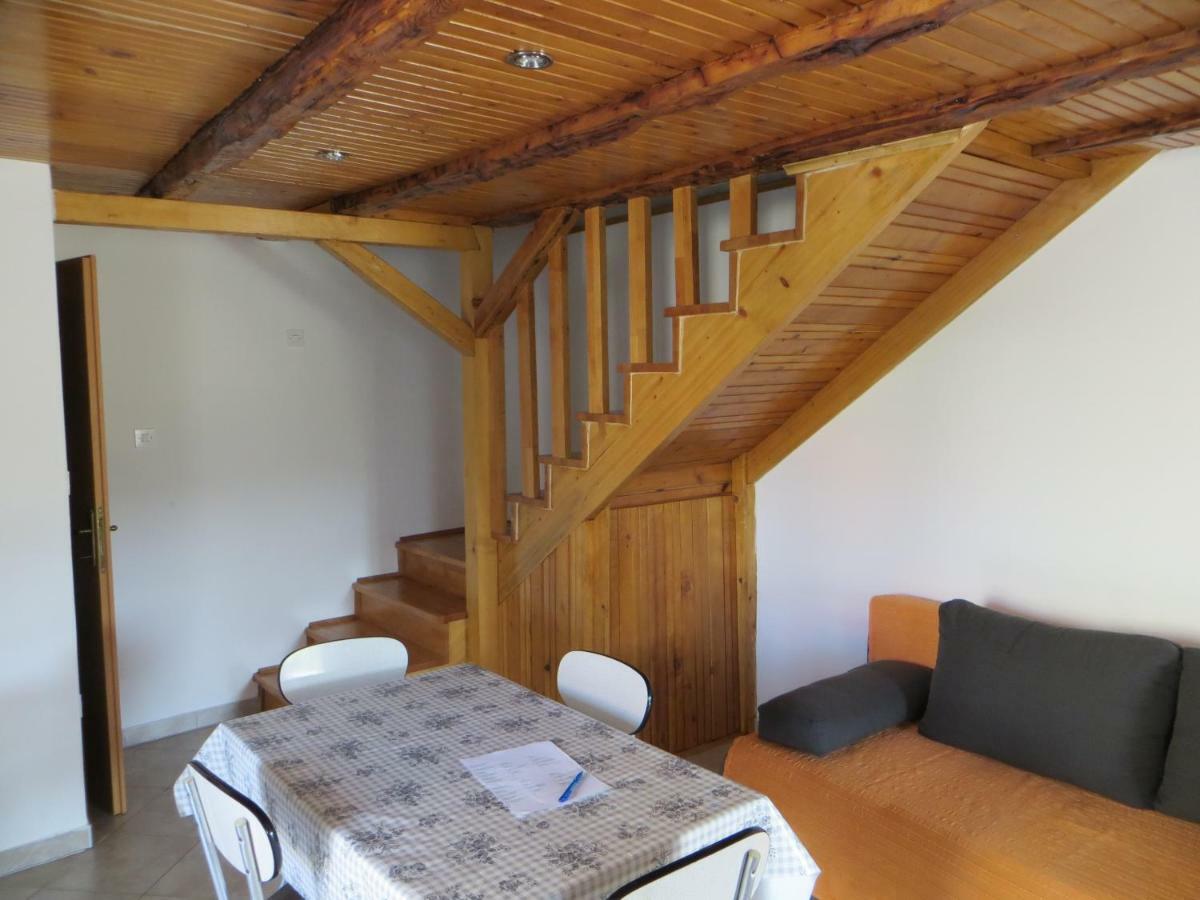 Holiday Home Pernata Exterior foto